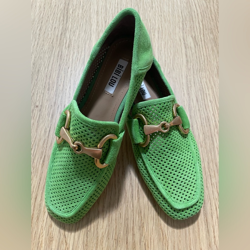 NWOT BIBI LOU Hardware-Detail Perforated Suede Loafers in pistachio green, Sz 6